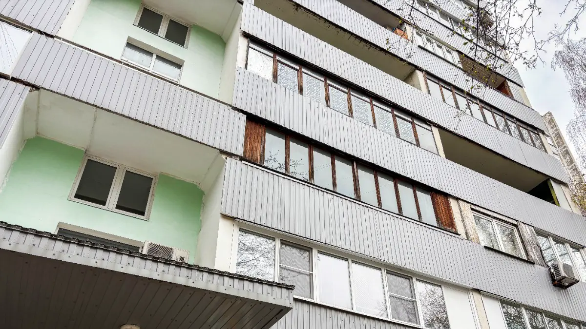 В жилом доме в районе Коньково произвели замену всего лифтового оборудования