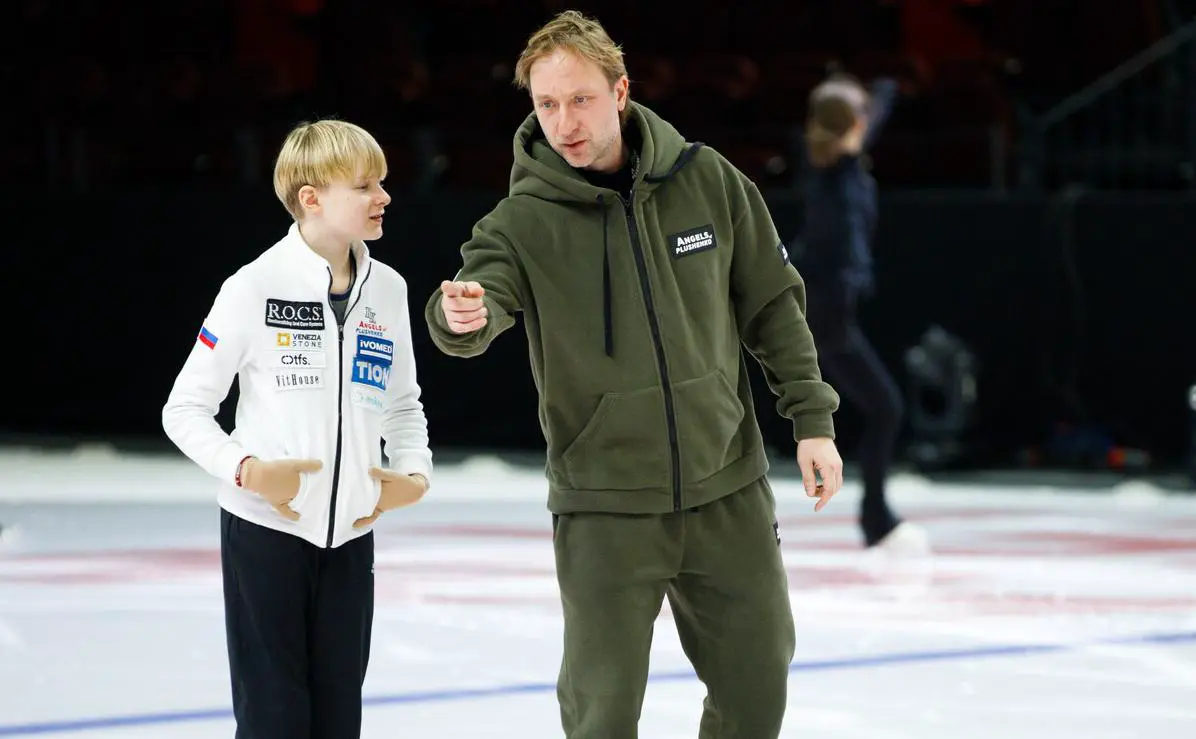 Евгений Плющенко с сыном (Ilya Moskovets / URA.RU / Global Look Press)