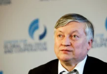 Анатолий Карпов отметил триумф Сергея Склокина на Чемпионате мира по блицу anatolij karpov otmetil triumf sergeya sklokina na chempionate mira po bliczu-gazetart-ru-0