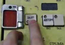 АПЛ «Брянск» Северного флота России успешно запустила «Синеву» apl bryansk severnogo flota rossii uspeshno zapustila sinevu-gazetart-ru-0