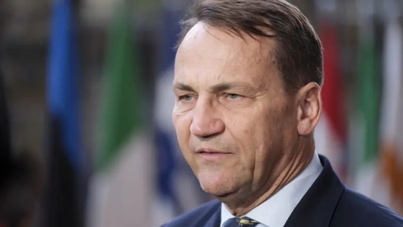 Сикорский назвал Балтийское море внутренним морем НАТО