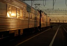 Движение поездов в Крым и Севастополь восстанавливается dvizhenie poezdov v krym i sevastopol vosstanavlivaetsya-gazetart-ru-0