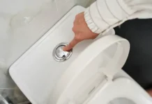 Екатеринбург и важные уроки о том, что не следует смывать в унитаз ekaterinburg i vazhnye uroki o tom chto ne sleduet smyvat v unitaz-gazetart-ru-0