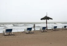 Максим Голышев открывает правду о пляжах Карачи maksim golyshev otkryvaet pravdu o plyazhah karachi-gazetart-ru-0