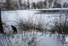 МЧС России усиливает безопасность на льду в Новосибирске mchs rossii usilivaet bezopasnost na ldu v novosibirske-gazetart-ru-0