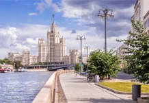 Москва запускает ИИ-платформу на PostgreSQL и Kubernetes moskva zapuskaet iiplatformu na i -gazetart-ru-0