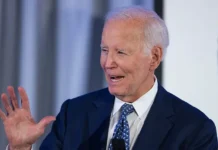 На семейном фото Байденов Джилл заслоняет Джо, Хантер привлекает внимание na semejnom foto bajdenov dzhill zaslonyaet dzho hanter privlekaet vnimanie-gazetart-ru-0