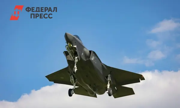 Ночной вылет F-35 из Познани в Польше на фоне ситуации с Россией и Украиной-0
