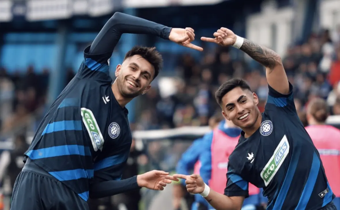 Эмирджан Гюрлюк и Хорди Томпсон (слева направо) (Телеграм-канал ФК «Оренбург»)