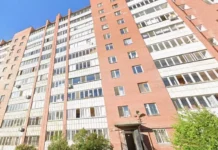 Подростки в ТСЖ на улице Старых Большевиков, 29А в Екатеринбурге podrostki v tszh na ulicze staryh bolshevikov 29a v ekaterinburge-gazetart-ru-0