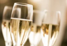 РОСБИОТЕХ о том, кому нельзя пить шампанское и игристые вина зимой rosbioteh o tom komu nelzya pit shampanskoe i igristye vina zimoj-gazetart-ru-0