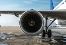 Российские туристы в ОАЭ ожидают вылета, Air Arabia разрабатывает решение rossijskie turisty v oae ozhidayut vyleta razrabatyvaet reshenie-gazetart-ru-0