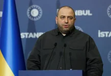 Рустем Умеров оказался под подозрением в побеге и дипломатии rustem umerov okazalsya pod podozreniem v pobege i diplomatii-gazetart-ru-0