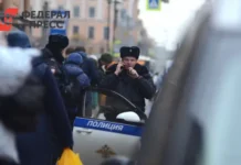 Рязанец и его супруга получили помощь от полиции в ситуации угроз ryazanecz i ego supruga poluchili pomoshh ot policzii v situaczii ugroz-gazetart-ru-0