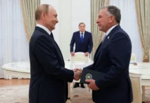 Стив Уиткофф везет Путину секретное предложение Трампа stiv uitkoff vezet putinu sekretnoe predlozhenie trampa-gazetart-ru-0