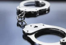 Суд в Сургуте арестовал водителя Lexus за тонировку после претензий ГАИ sud v surgute arestoval voditelya za tonirovku posle pretenzij gai-gazetart-ru-0