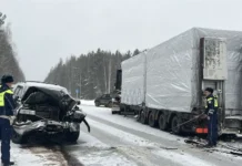 В Свердловской области произошло ДТП, в котором девочка получила помощь v sverdlovskoj oblasti proizoshlo dtp v kotorom devochka poluchila pomoshh-gazetart-ru-0