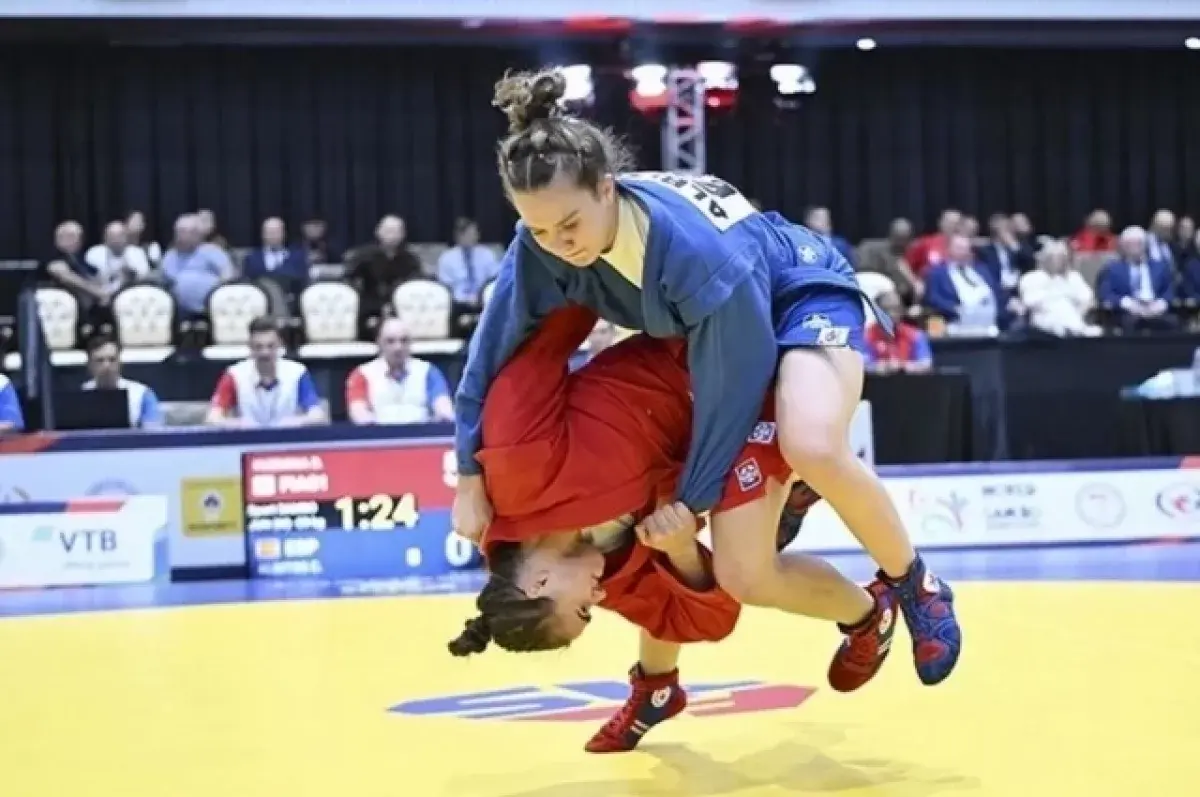 Верхняя Пышма встречает турнир по самбо в честь праздника-0