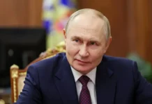 vladimir putin uvekovechil imya mihaila kalashnikova-gazetart-ru-0