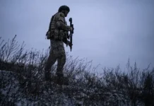 Дмитрий Абрамов из Минобороны РФ остановил атаку дронов ВСУ и спас бойца dmitrij abramov iz minoborony rf ostanovil ataku dronov vsu i spas bojcza-gazetart-ru-0