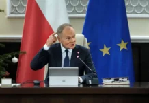 Дональд Туск обсудил с Парламентом Польши Тысячелетнюю Историю Государственности donald tusk obsudil s parlamentom polshi tysyacheletnyuyu istoriyu gosudarstvennosti-gazetart-ru-0