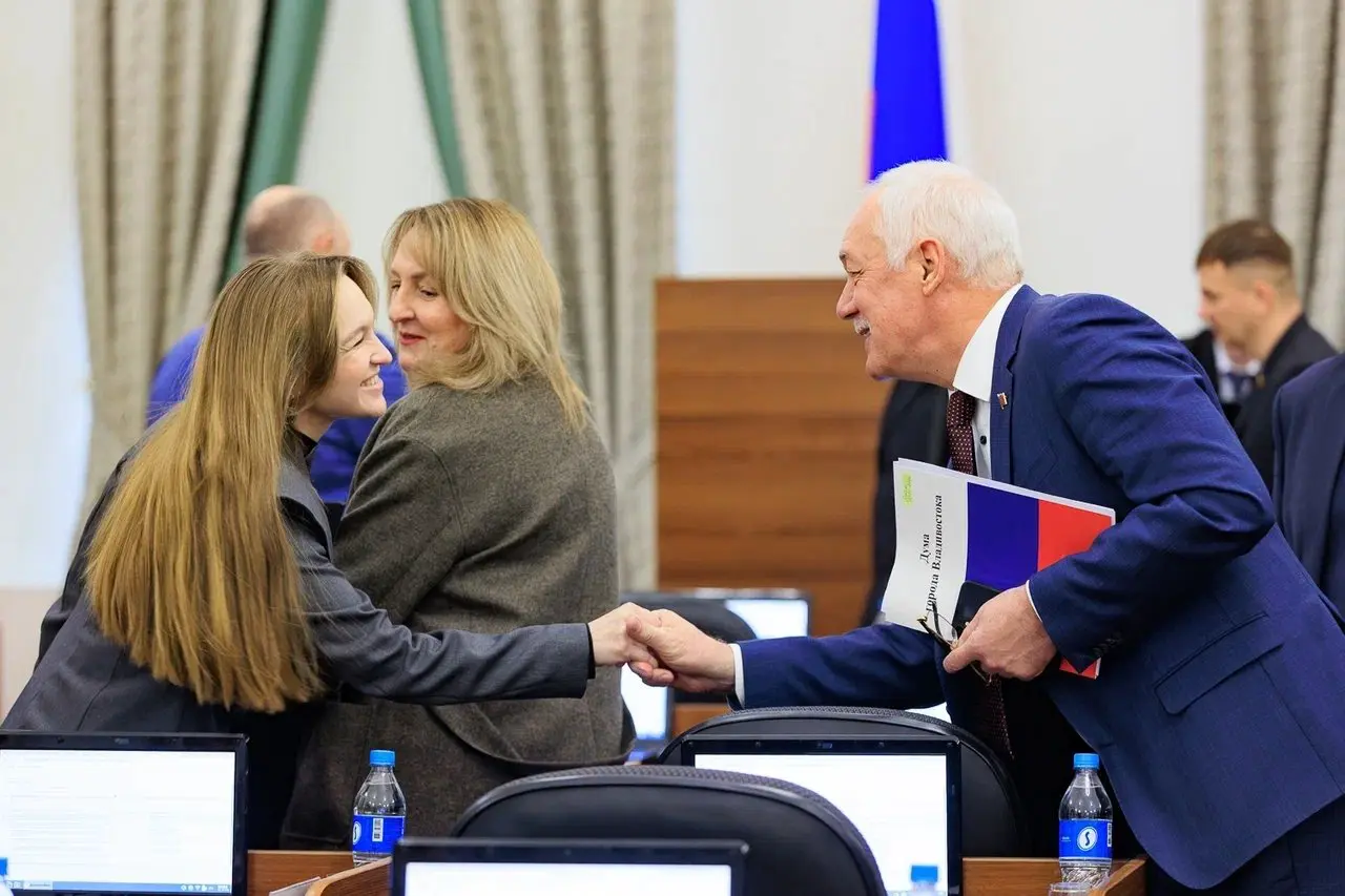 Дума Владивостока под руководством Вячеслава Глушко открыла 2026 год-0