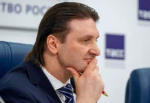 Эдгард Запашный и гастроэнтеролог Кашух обсудили новогодние традиции edgard zapashnyj i gastroenterolog kashuh obsudili novogodnie tradiczii-gazetart-ru-0