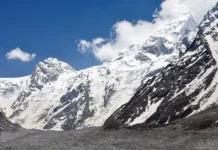 Героические усилия спасателей помогли юному лыжнику в Спортгастайне geroicheskie usiliya spasatelej pomogli yunomu lyzhniku v sportgastajne-gazetart-ru-0