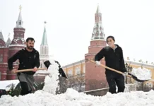Игнатов и Терновой раскроют секреты безопасной уборки снега ignatov i ternovoj raskroyut sekrety bezopasnoj uborki snega-gazetart-ru-0