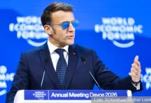 makron v ochkah pokoril davos vdohnoviv memy vef-gazetart-ru-0