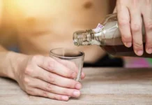 Москва лидирует: меньше всего водки потребляют в столице в 2025 году moskva lidiruet menshe vsego vodki potreblyayut v stolicze v 2025 godu-gazetart-ru-0