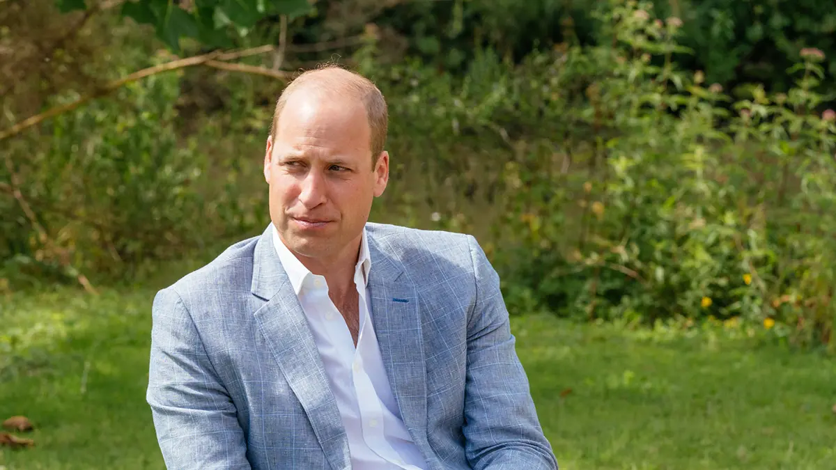 Принцу Уильяму запретили кататься на самокате по территории его имения