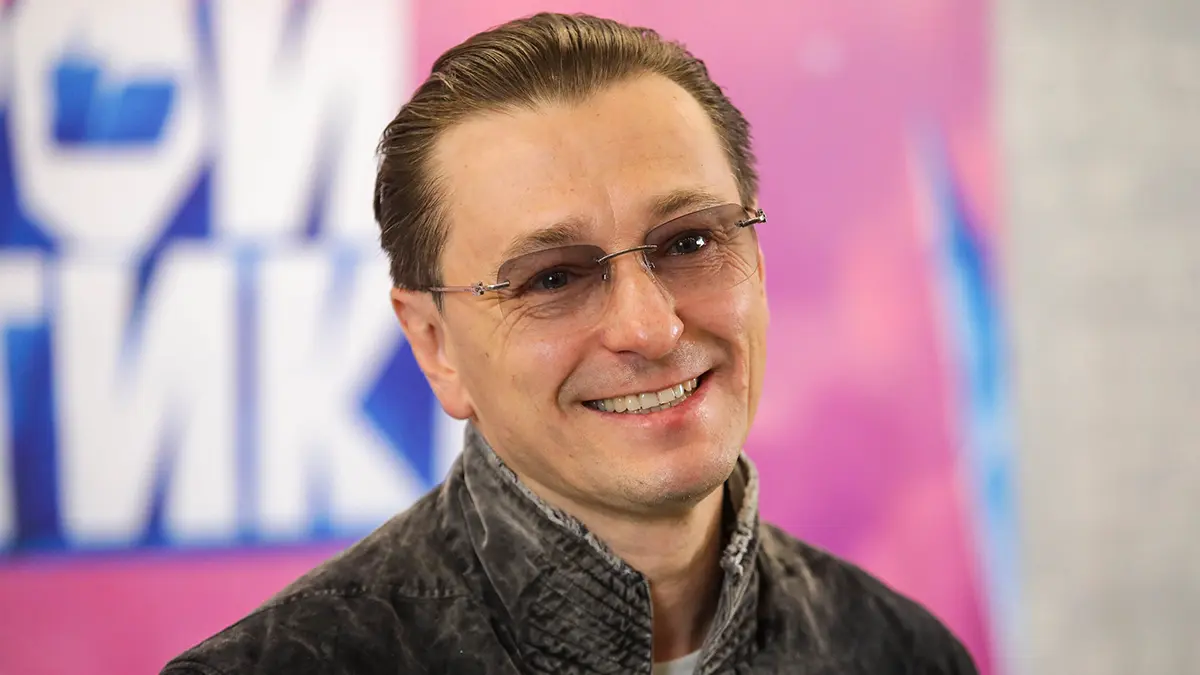 Московский суд запретил продажу масок с лицом актера Безрукова