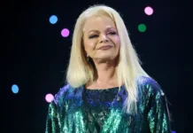 Судебная история Ларисы Долиной и Полины Лурье в Хамовниках sudebnaya istoriya larisy dolinoj i poliny lure v hamovnikah-gazetart-ru-0