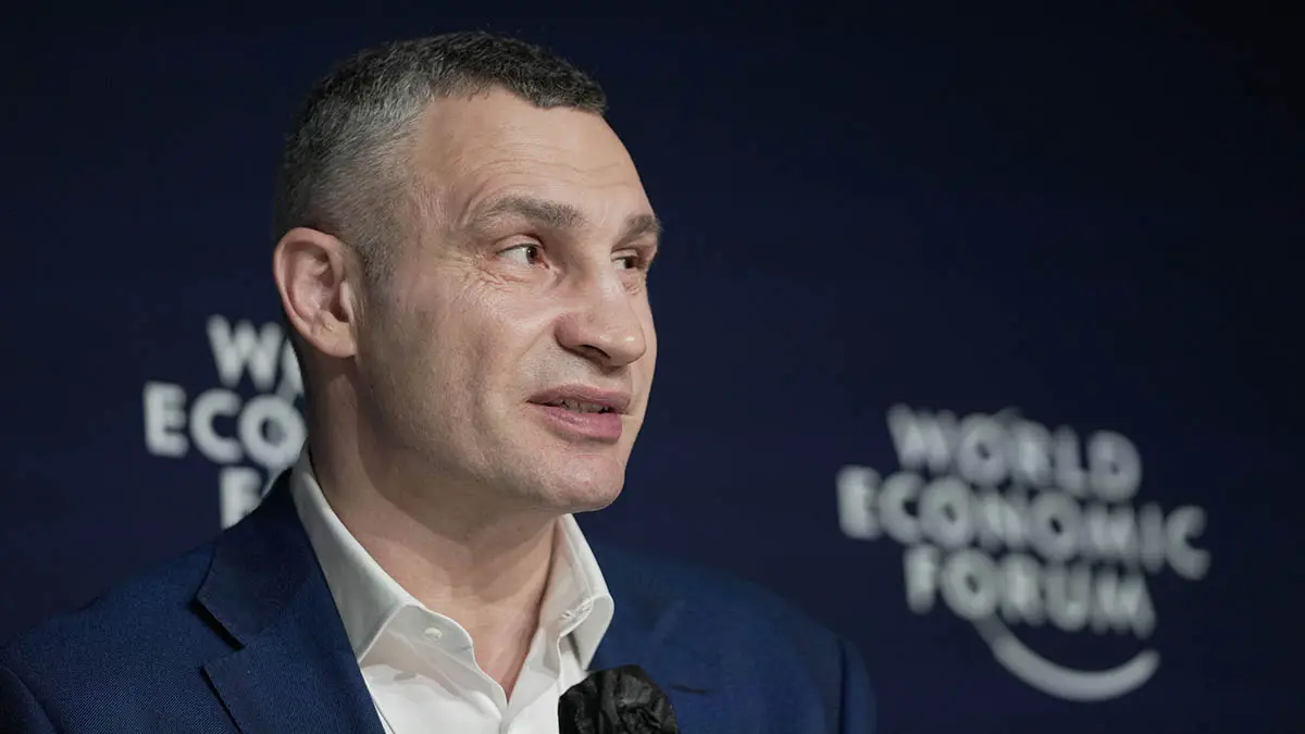 Мэр Киева призвал жителей покинуть столицу из-за проблем с электричеством