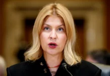 Зеленский, Трамп и Путин обсудят Донбасс и Крым важные решения zelenskij tramp i putin obsudyat donbass i krym vazhnye resheniya-gazetart-ru-0