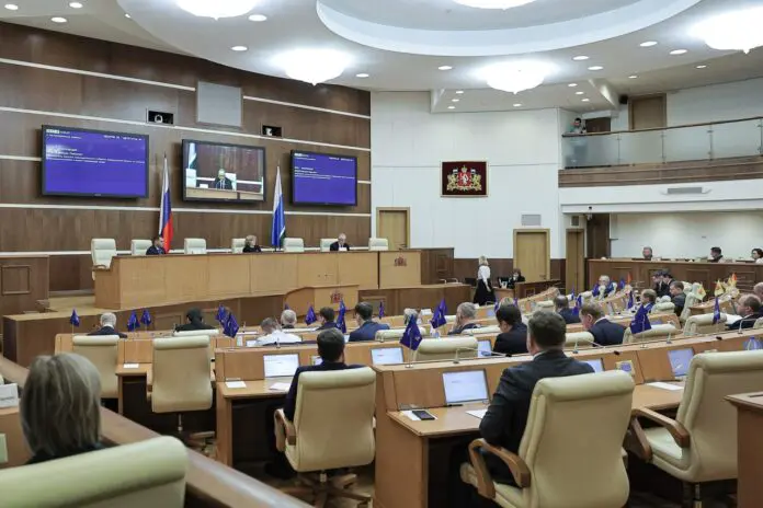 Денис Паслер и депутаты сохранят льготные ставки УСН до 2026 года-0