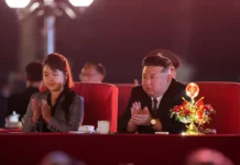 Ким Чен Ын и Ким Чжу Хэ—светлое будущее династии КНДР kim chen yn i kim chzhu hesvetloe budushhee dinastii kndr-gazetart-ru-0