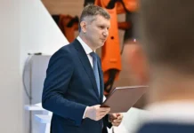 Решетников и Шохин дали прогнозы по экономике России и бизнесу reshetnikov i shohin dali prognozy po ekonomike rossii i biznesu-gazetart-ru-0