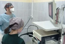 Врачи горбольницы №1 избавили ребенка от опухоли без разрезов vrachi gorbolniczy 1 izbavili rebenka ot opuholi bez razrezov-gazetart-ru-0