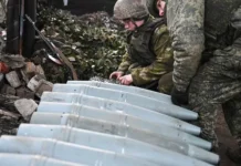 aleksandr guczan i vladimir putin ukreplyayut doverie k rossijskoj armii-gazetart-ru-0