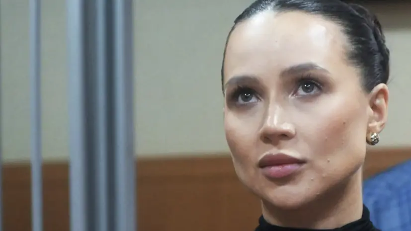 Блогер Лерчек ослепла на правый глаз