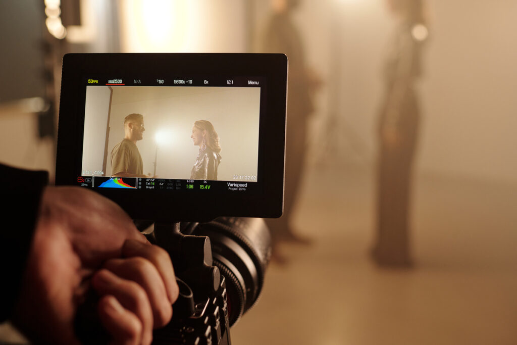 Актеры на съемочной площадке
