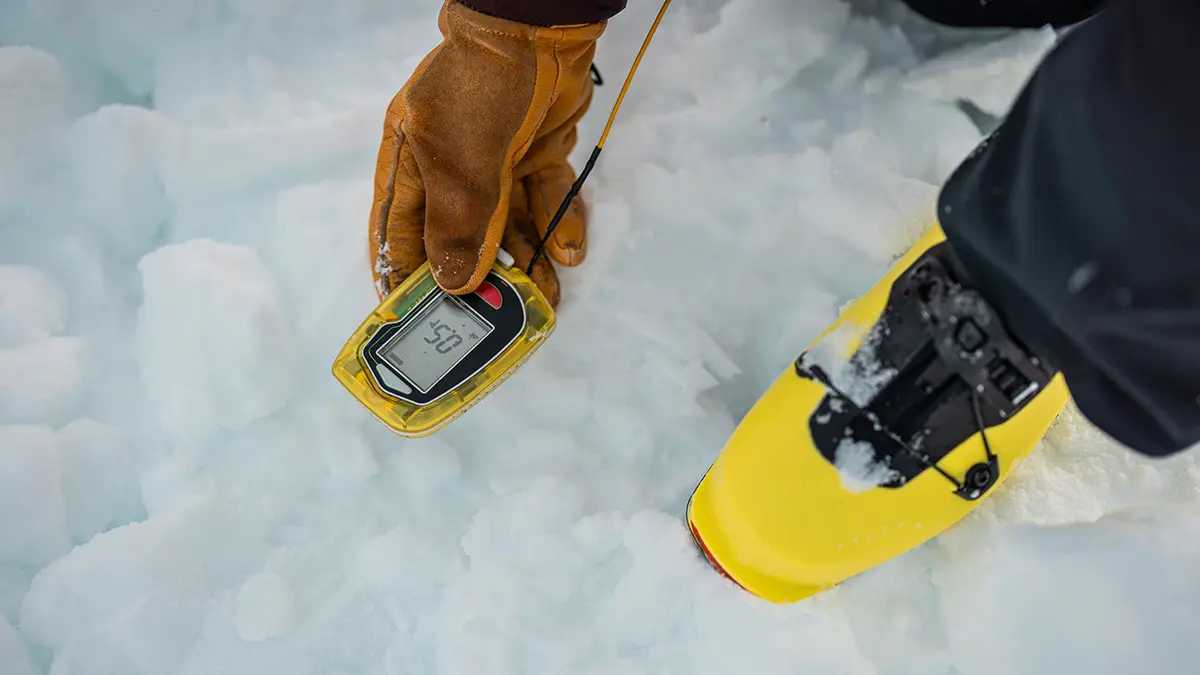 Число погибших туристов при сходе лавины в Бурятии возросло до двух