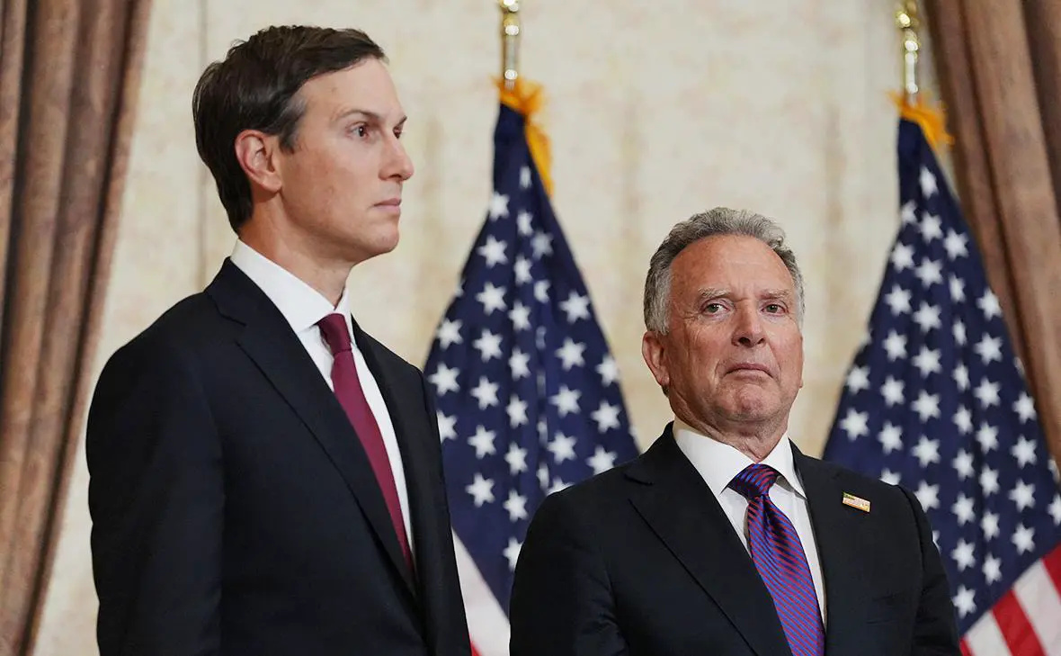 Джаред Кушнер и Стив Уиткофф (Jacquelyn Martin / Reuters)