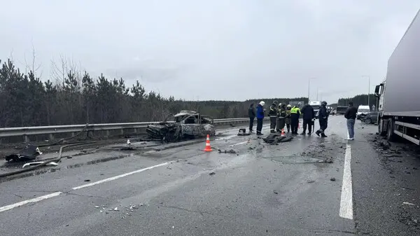Четверо детей погибли в массовой аварии под Екатеринбургом