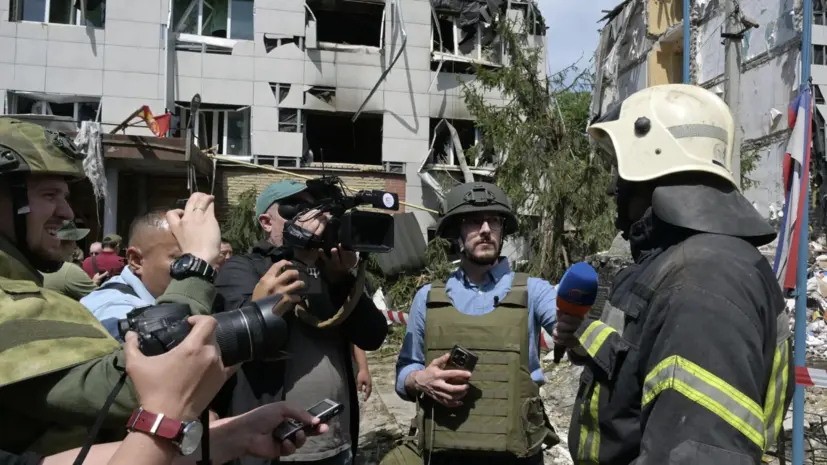 Пасечник сообщил иностранным журналистам о непрерывных атаках ВСУ на ЛНР