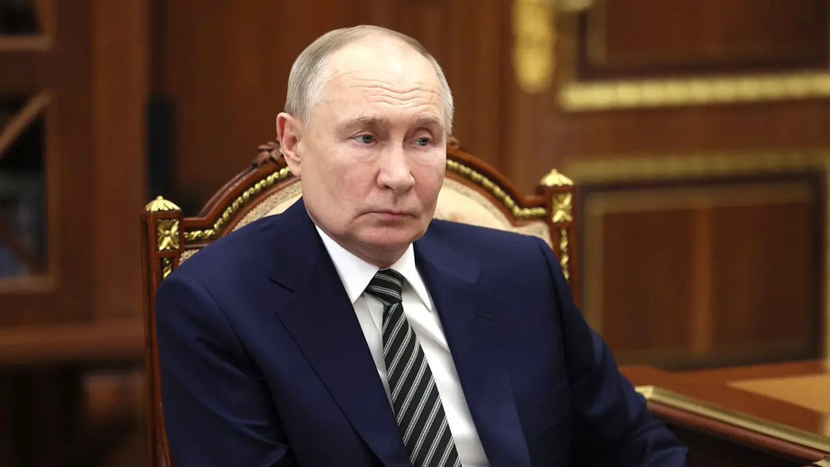 Путин объявил минуту молчания по погибшим при атаке ВСУ по Старобельску