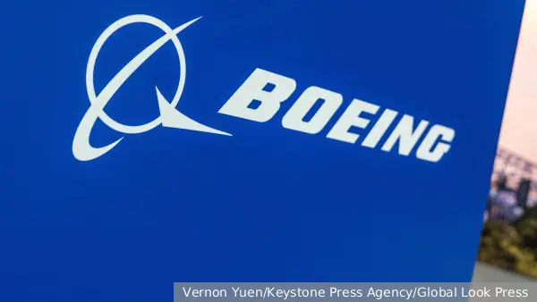 Boeing сообщила о двух сотрудниках на борту разбившегося в Калифорнии B-52