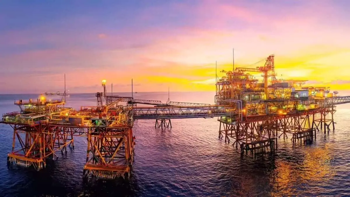 Hibernia и Роснефть. Рекорды нефтяных платформ мира-0